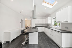 Kitchen/Dining/Family Room- click for photo gallery